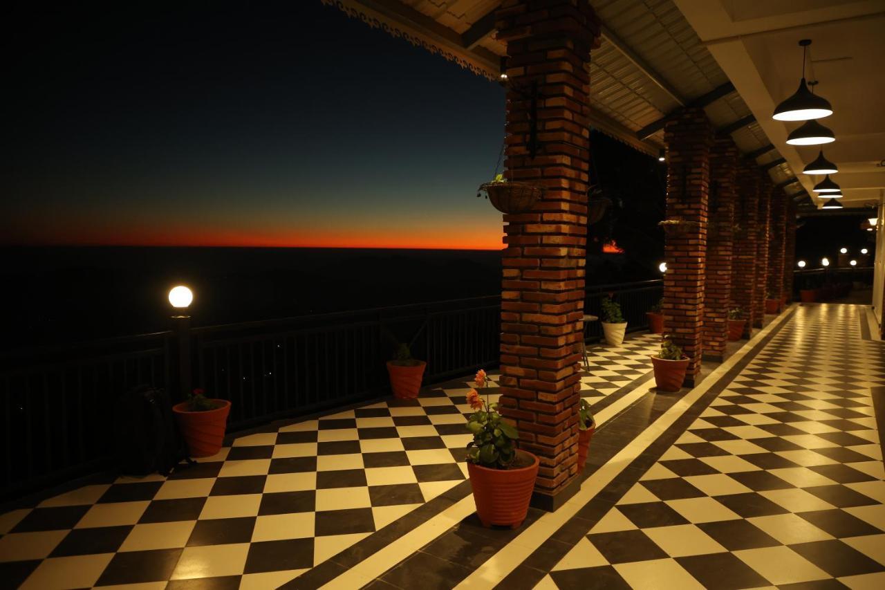 ホテル The Lanswood Estate ランズドーン エクステリア 写真