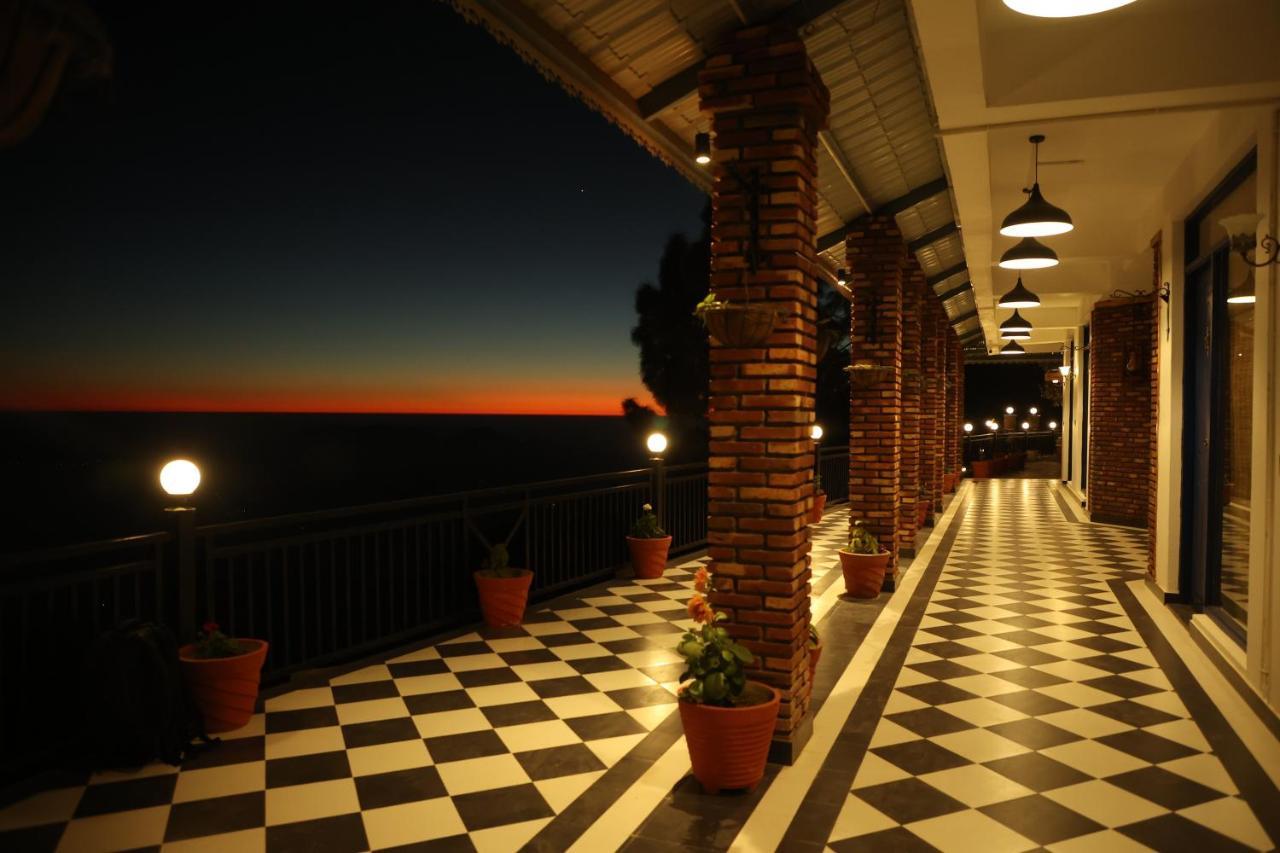 ホテル The Lanswood Estate ランズドーン エクステリア 写真