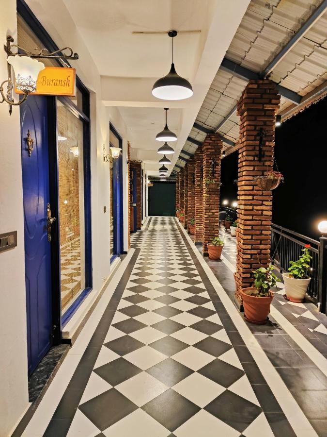 ホテル The Lanswood Estate ランズドーン エクステリア 写真